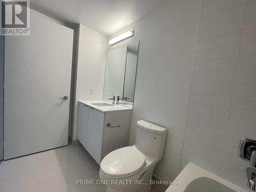 1114 - 158 Front Street E, Toronto, ON - Indoor Photo Showing Bathroom