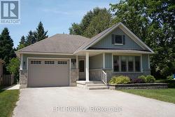152 KINCARDINE STREET N West Grey, ON N0G 1R0