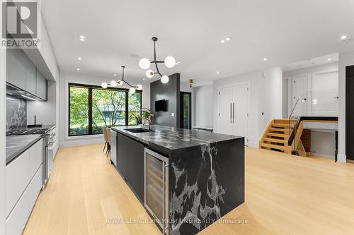 49 Norman Drive, King, ON - Indoor Photo Showing Kitchen With Upgraded Kitchen