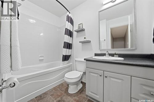 203 515 28Th Street E, Prince Albert, SK - Indoor Photo Showing Bathroom