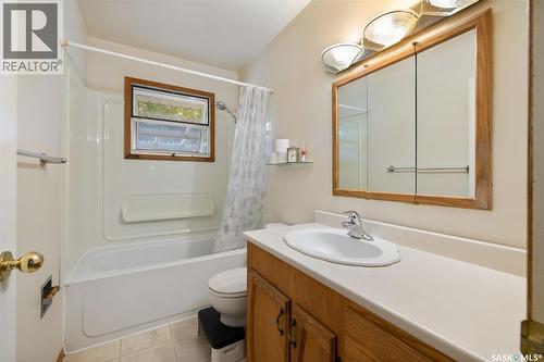 4343 England Road, Regina, SK - Indoor Photo Showing Bathroom