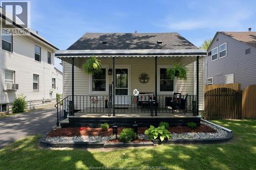 1030 CAMPBELL AVENUE  Windsor, ON N9B 2J3