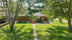 2605 ASKIN AVENUE Windsor, ON N9E 3H8