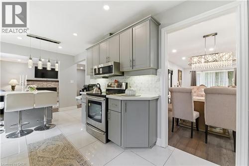 512 Hawthorne Crescent, Milton, ON - Indoor Photo Showing Kitchen