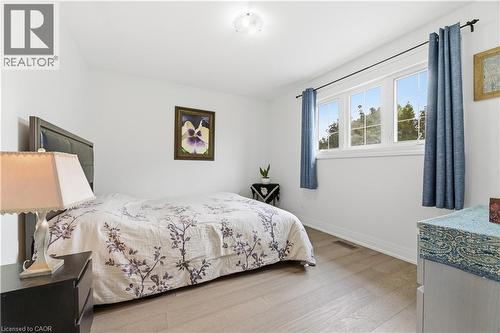512 Hawthorne Crescent, Milton, ON - Indoor Photo Showing Bedroom