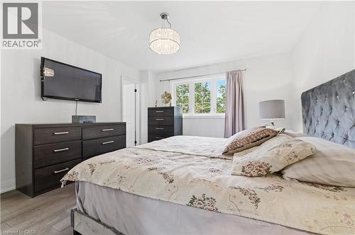 512 Hawthorne Crescent, Milton, ON - Indoor Photo Showing Bedroom
