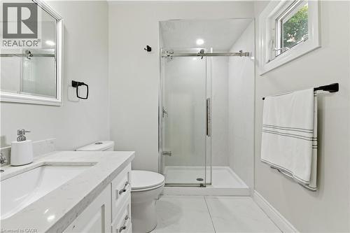 512 Hawthorne Crescent, Milton, ON - Indoor Photo Showing Bathroom