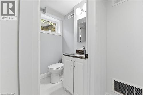 512 Hawthorne Crescent, Milton, ON - Indoor Photo Showing Bathroom