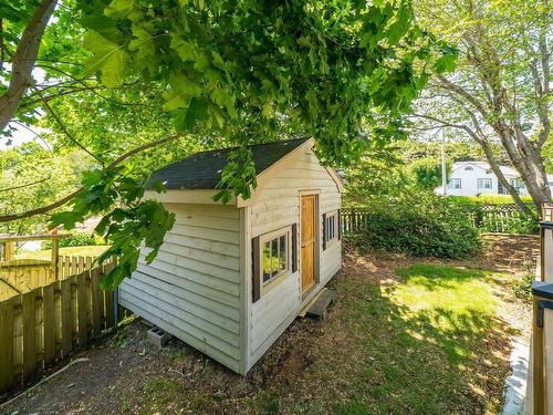 16 Lawnwood Avenue, Halifax, NS 