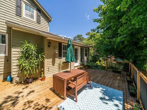 16 Lawnwood Avenue, Halifax, NS 