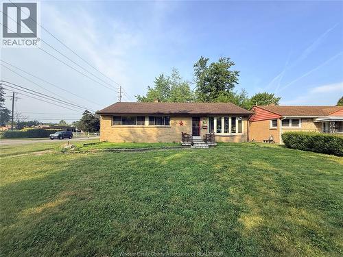 3199 Mark, Windsor, ON - Outdoor