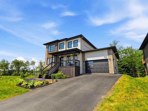 16 Hamilton Drive, Middle Sackville, NS 