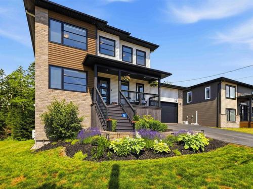 16 Hamilton Drive, Middle Sackville, NS 
