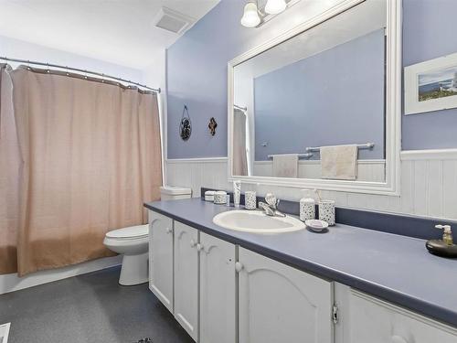 12 Briarlynn Crescent, Cole Harbour, NS - Indoor Photo Showing Bathroom