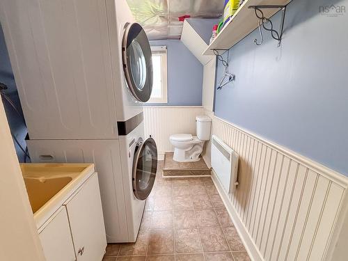 1868 Highway 331, West Lahave, NS - Indoor Photo Showing Laundry Room