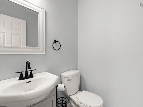 9 Deyoung Drive, Eastern Passage, NS - Indoor Photo Showing Bathroom