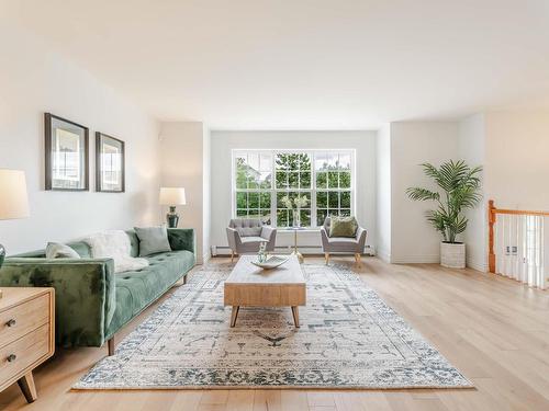 560 Parkland Drive, Halifax, NS - Indoor Photo Showing Living Room