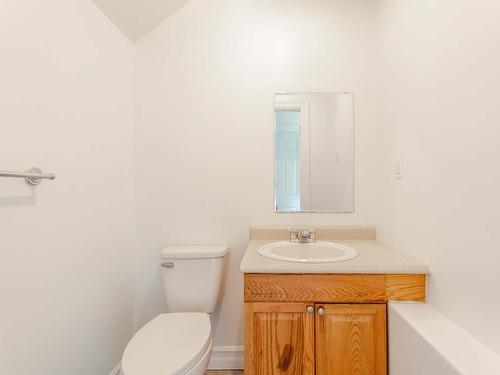 560 Parkland Drive, Halifax, NS - Indoor Photo Showing Bathroom