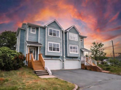 560 Parkland Drive, Halifax, NS - Outdoor With Facade