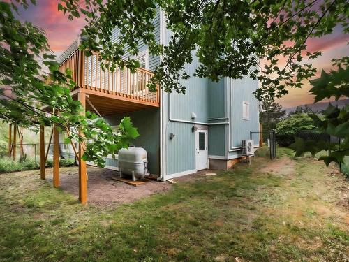 560 Parkland Drive, Halifax, NS - Outdoor