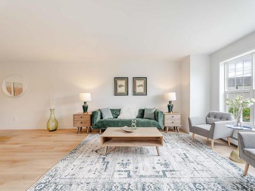 560 Parkland Drive, Halifax, NS - Indoor Photo Showing Living Room