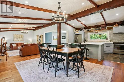 9878 15 Side Road, Halton Hills (Es Rural Esquesing), ON - Indoor Photo Showing Dining Room
