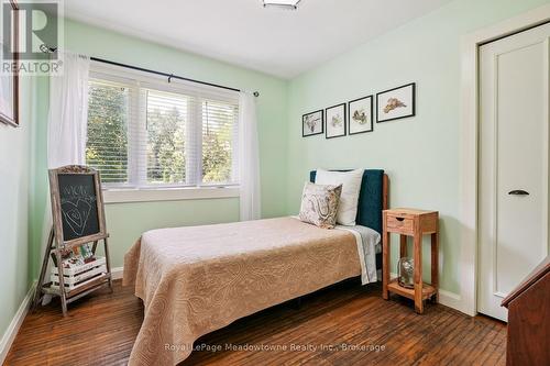 9878 15 Side Road, Halton Hills (Es Rural Esquesing), ON - Indoor Photo Showing Bedroom