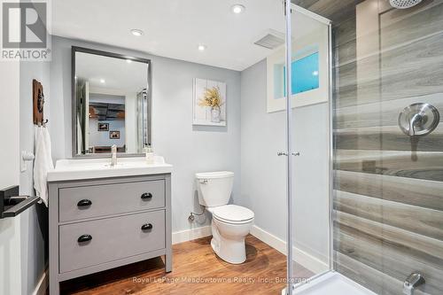 9878 15 Side Road, Halton Hills (Es Rural Esquesing), ON - Indoor Photo Showing Bathroom