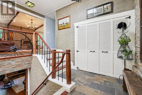 9878 15 Side Road, Halton Hills (Es Rural Esquesing), ON - Indoor Photo Showing Other Room