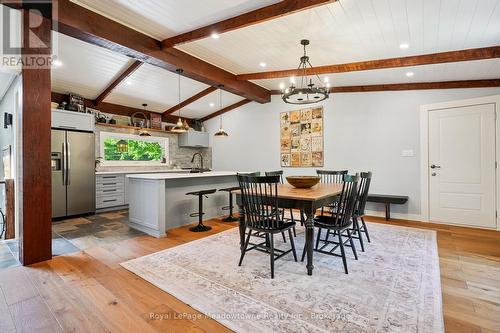 9878 15 Side Road, Halton Hills (Es Rural Esquesing), ON - Indoor Photo Showing Dining Room