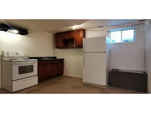 34 Hilden Drive, Halifax, NS - Indoor Photo Showing Kitchen