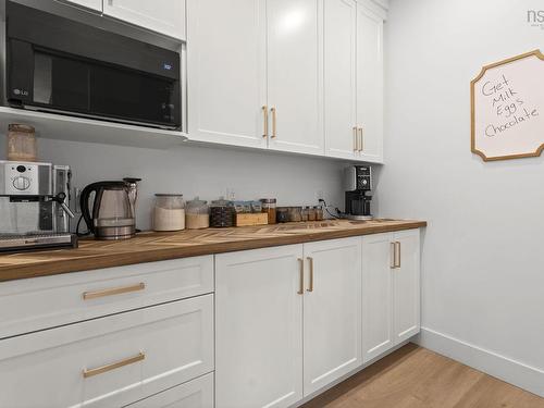 106 Edward Dr, Enfield, NS - Indoor Photo Showing Kitchen