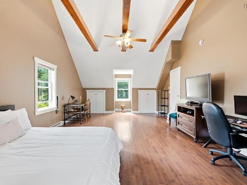27 Stirling Avenue, Wolfville, NS - Indoor Photo Showing Bedroom