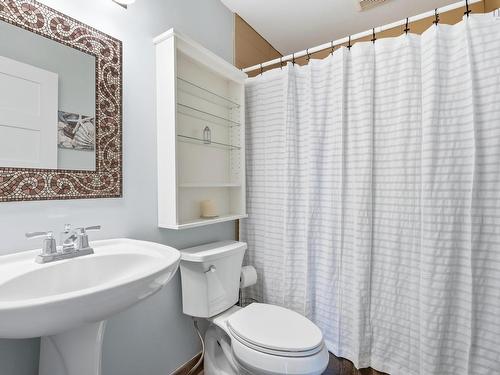 27 Stirling Avenue, Wolfville, NS - Indoor Photo Showing Bathroom