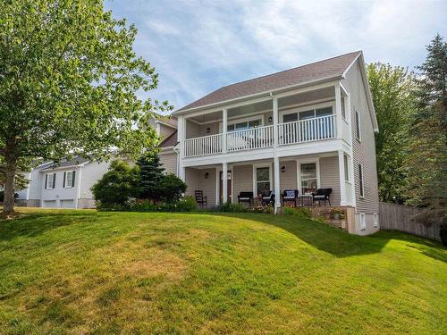 27 Stirling Avenue, Wolfville, NS - Outdoor