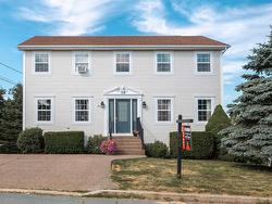 28 Hillview Drive  Portland Hills, NS B2W 6J2