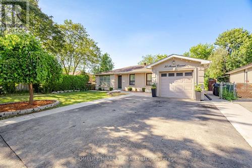 25 Furness Crescent, Toronto, ON - Outdoor