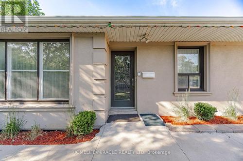 25 Furness Crescent, Toronto, ON - Outdoor