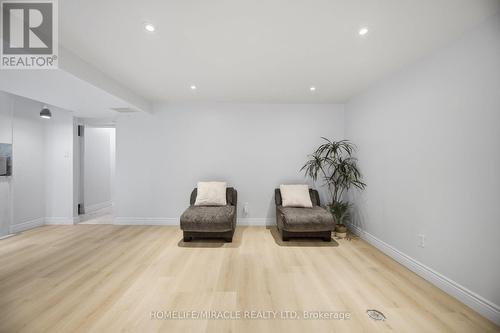 25 Furness Crescent, Toronto, ON - Indoor Photo Showing Other Room