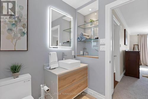1169 Carlo Court, Mississauga, ON - Indoor Photo Showing Bathroom