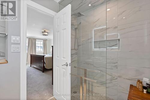 1169 Carlo Court, Mississauga, ON - Indoor Photo Showing Bathroom