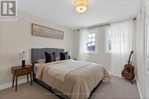 1169 Carlo Court, Mississauga, ON - Indoor Photo Showing Bedroom