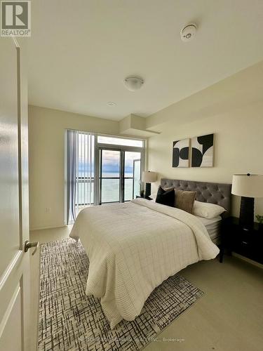 Ph102 - 38 Annie Craig Drive, Toronto, ON - Indoor Photo Showing Bedroom