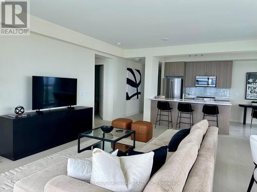 Ph102 - 38 Annie Craig Drive, Toronto, ON - Indoor Photo Showing Other Room