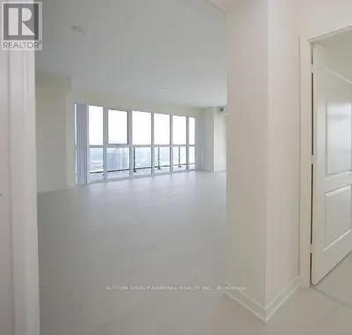 Ph102 - 38 Annie Craig Drive, Toronto, ON - Indoor Photo Showing Other Room
