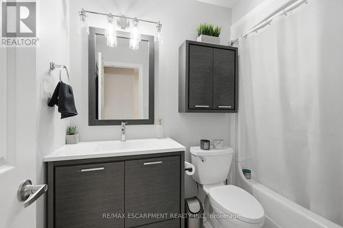 12 - 39 Panabaker Drive, Hamilton, ON - Indoor Photo Showing Bathroom