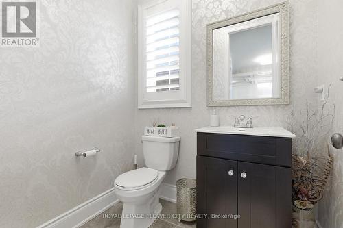 5 Benson Avenue, Mono, ON - Indoor Photo Showing Bathroom