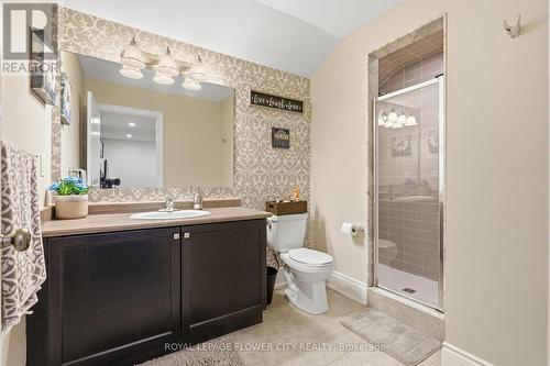 5 Benson Avenue, Mono, ON - Indoor Photo Showing Bathroom