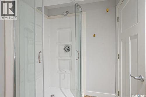 1206 Elevator Road, Saskatoon, SK - Indoor Photo Showing Bathroom