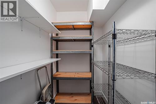 1206 Elevator Road, Saskatoon, SK - Indoor